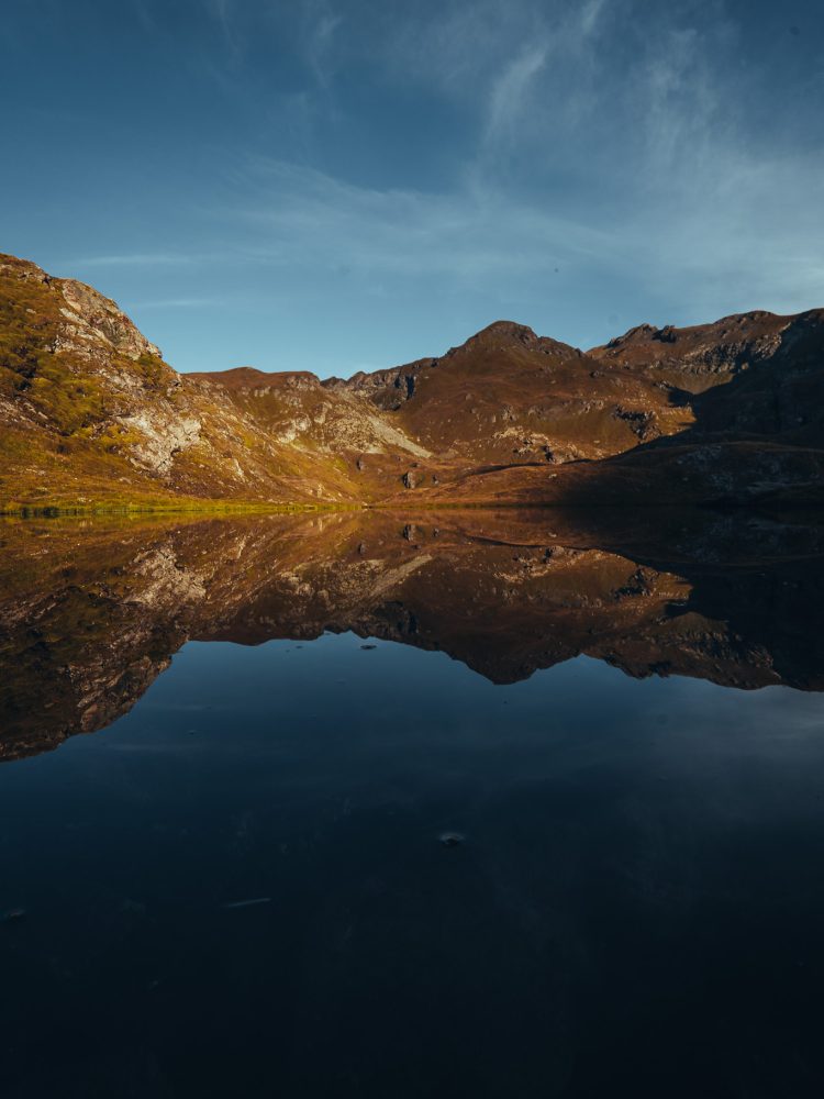 Laghi palasinaz all'alba